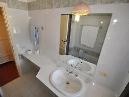 Heaven Hotel